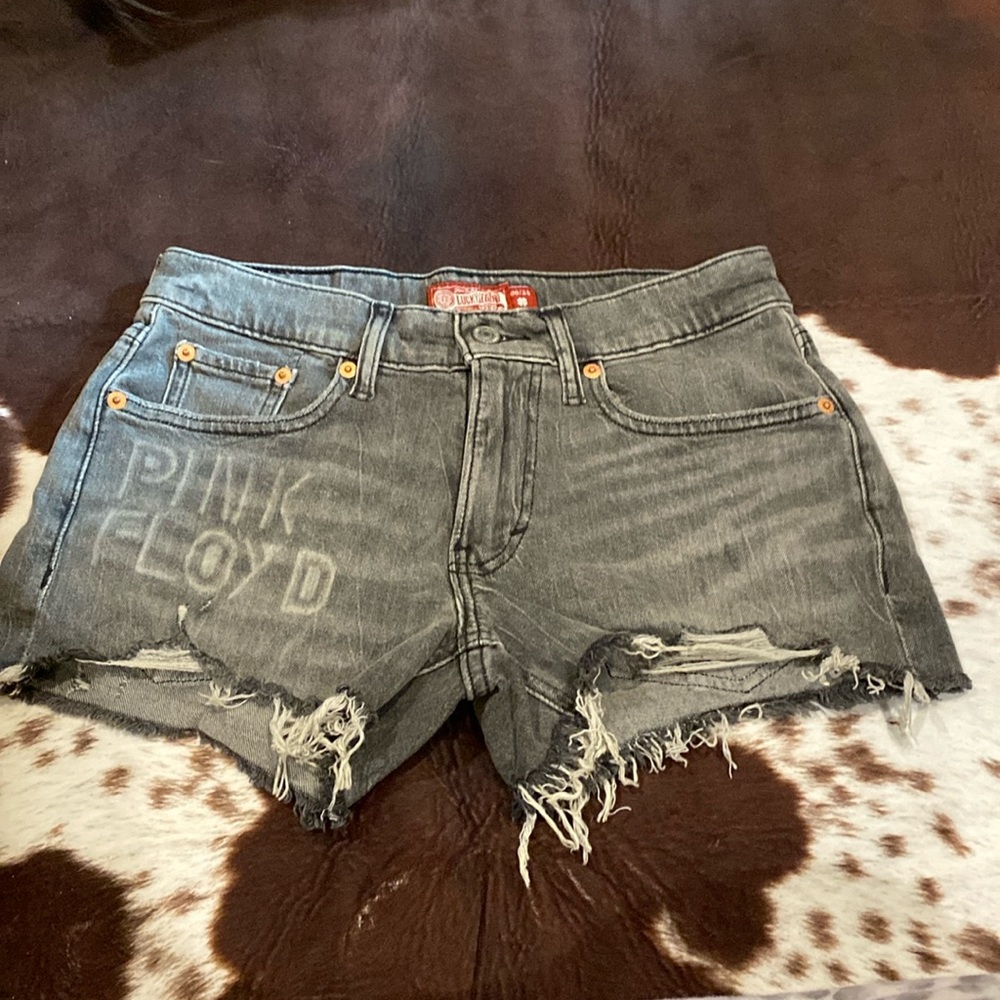 Lucky Brand Boy mid rise jean shorts “Pink Floyd”